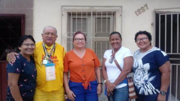 Romeiros de Floriano participam de procissão na cidade de Oeiras