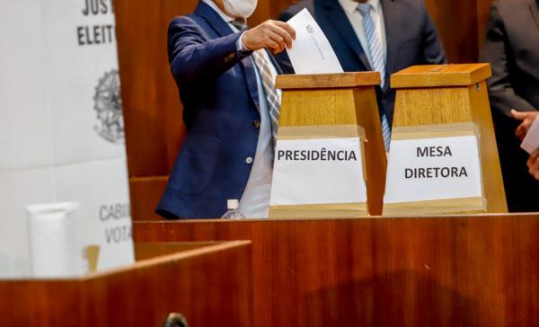 Deputado Themistocles Filho é eleito presidente da Assembleia Legislativa do Piauí pela 9ª vez