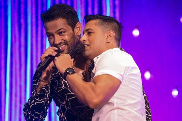 Show drive-in: dupla sertaneja Edy Britto & Samuel fará apresentação para fãs em carros
