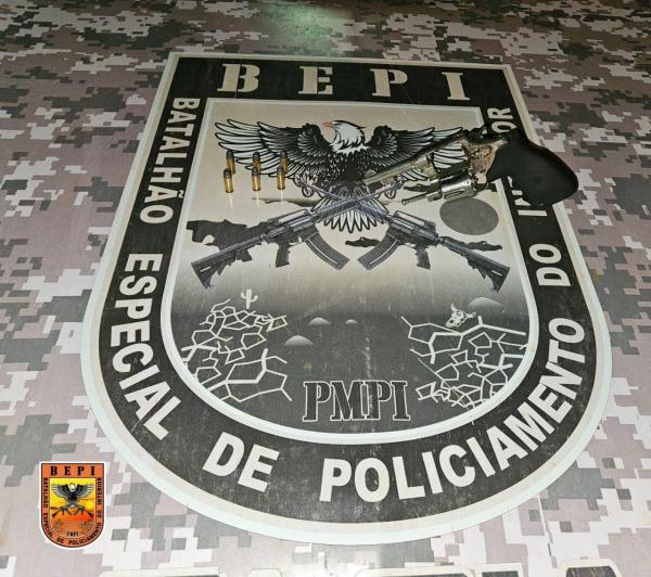 BEPI prende suspeito de furtar m&aacute;quinas retroescavadeiras.(Imagem:BEPI)