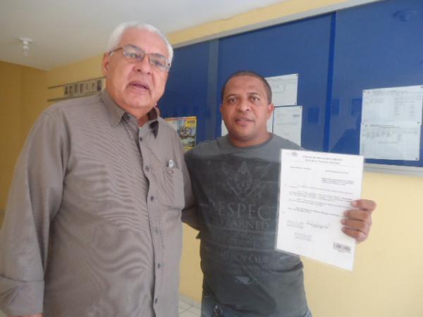 Prefeito sanciona lei que reconhece movimento dos colecionadores como Utilidade P&uacute;blica.(Imagem:FlorianoNews)