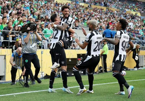 Análise: Botafogo complica vida de forma desnecessária, mas supera ansiedade por importante vitória