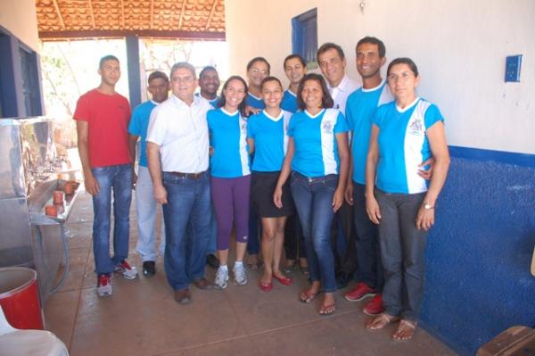 Prefeito Gilberto Júnior acompanha reforma das escolas do campo