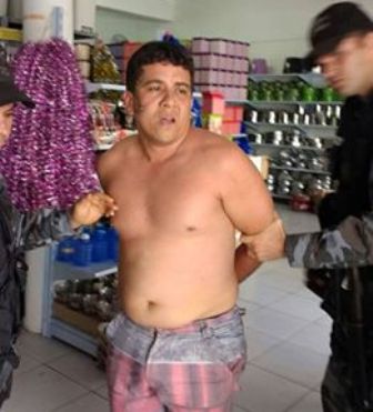 Força Tática prende homem com arma de fogo em estabelecimento comercial em Floriano