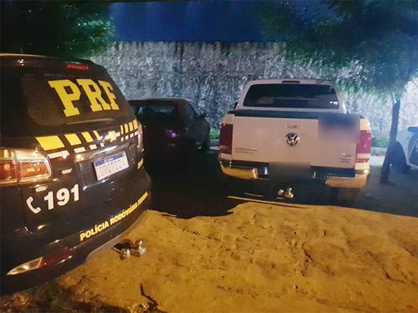Irmão de candidato à reeleição é preso com quase R$ 24 mil em carro