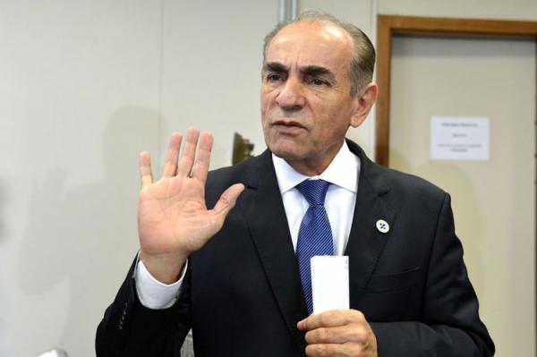 Sem reforma política, Marcelo Castro diz que Brasil viverá caos: "está uma bagunça"