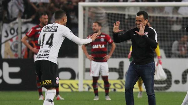 Em Salvador, Corinthians tenta evitar retrospecto da queda de 2007
