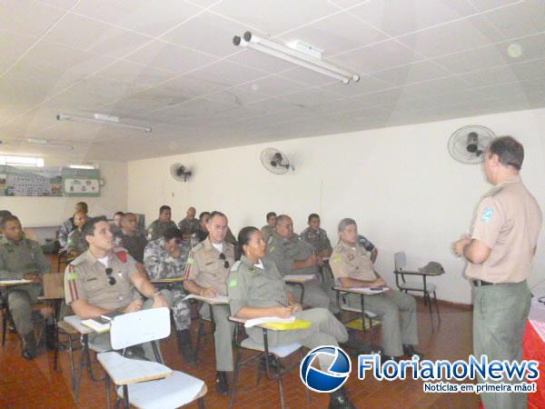 DEIP realiza capacita&ccedil;&atilde;o de coordenadores e monitores do Curso de Forma&ccedil;&atilde;o de Soldados.(Imagem:FlorianoNews)