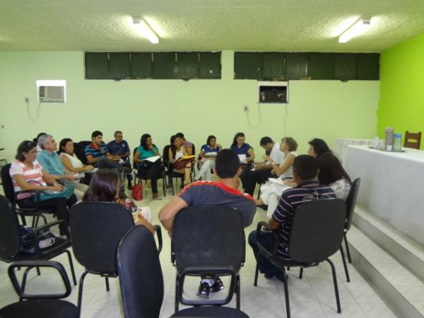Regional de sa&uacute;de realiza encontro com o colegiado gestor.(Imagem:FlorianoNews)