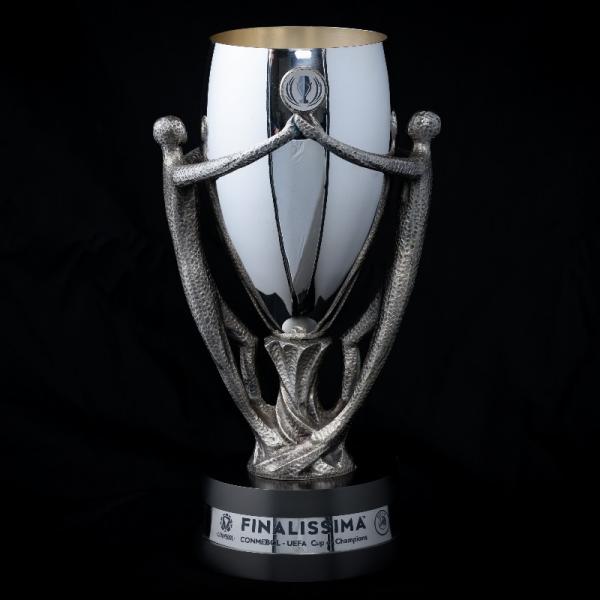 Uefa divulga taça da ?Finalíssima?, decisão entre Argentina e Itália