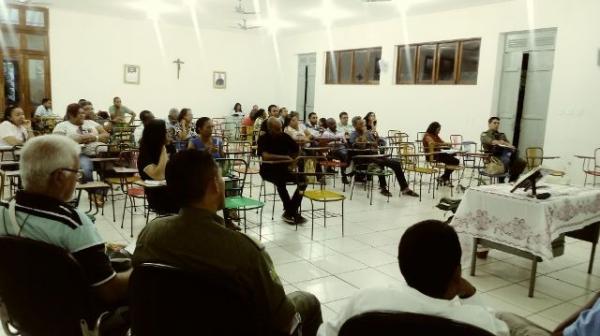 Evento debate supera&ccedil;&atilde;o da viol&ecirc;ncia em Floriano.(Imagem:FlorianoNews)
