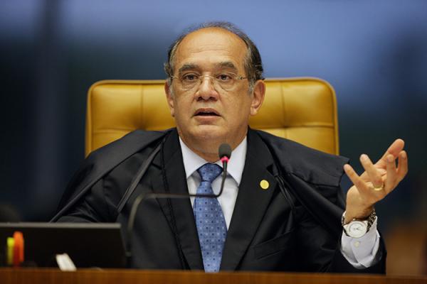 Gilmar Mendes defende vacinação urgente contra a covid-19 em todo o País
