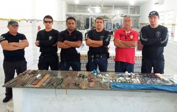 Vistoria na Casa de Custódia flagra barras de ferro e até estilingue