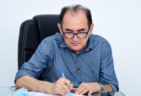 Prefeitura de Floriano convoca novos servidores para a solenidade de nomeação e posse