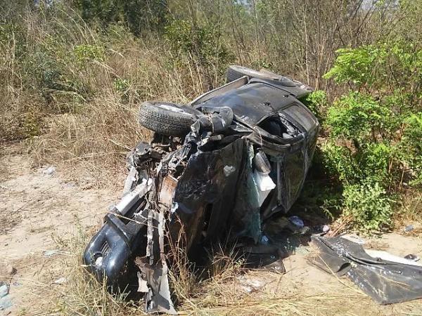 Acidente entre Hillux e Voyage deixa três mortos em Caxias