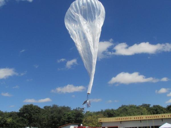 Bal&otilde;es sobrevoam estratosfera durante 100 dias.(Imagem: Catarina Costa/G1)