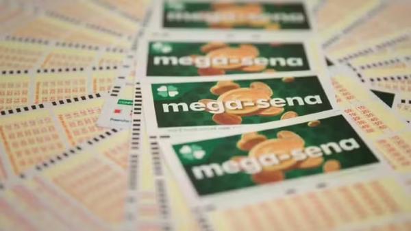 Bilhetes da Mega-Sena, em imagem de arquivo.(Imagem:Marcelo Brandt/G1)