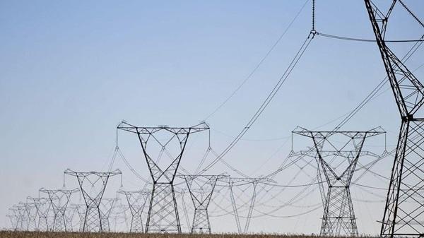 Consumo de eletricidade sobe 8% em fevereiro, quarta maior alta desde 2004