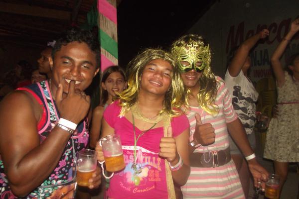 Bloco das Donzelas (Imagem:FlorianoNews)