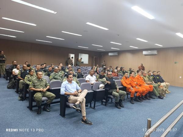	  3&ordm; BPM realiza palestra sobre atendimento a pessoas com autismo em Floriano(Imagem:FlorianoNews)
