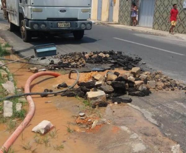 Agespisa emite nota sobre falta de água em bairros de Floriano