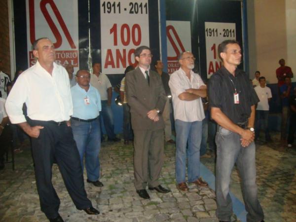 Funcion&aacute;rios(Imagem:Floriano News)