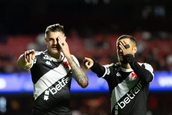 Vasco não toma conhecimento do São Paulo e joga como mandante no Morumbis ao estilo de Diniz