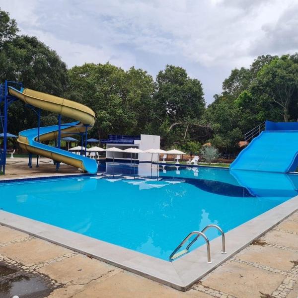 Menina de 6 anos morre após se afogar em piscina de clube na Zona Sudeste de Teresina