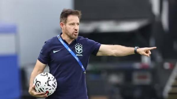 Brasil perde para o Paraguai no quadrangular final do Torneio Pr&eacute;-Ol&iacute;mpico.(Imagem:EFE)