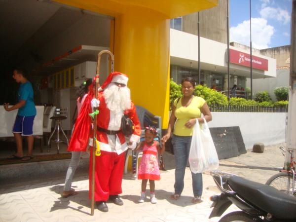 Momento Papai Noel(Imagem:reda&ccedil;ao)