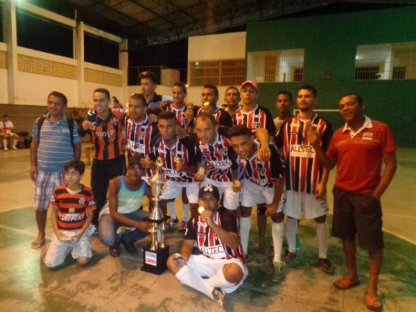 Taça Futsal Cidade de Floriano é encerrada com premiação de times campeões