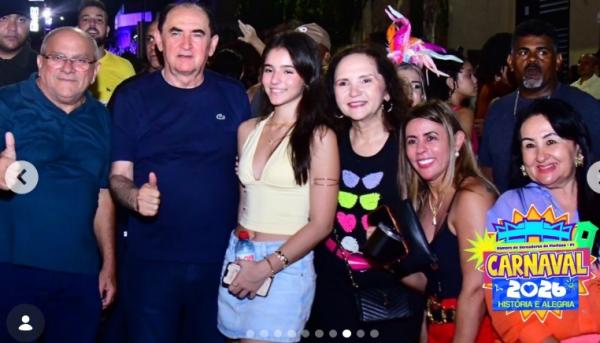Poder Legislativo marca presen&ccedil;a em arrast&atilde;o com Durval Lelys e refor&ccedil;a apoio ao Carnaval de Floriano(Imagem:Reprodu&ccedil;&atilde;o/Instagram)