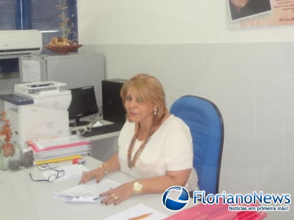 Concei&ccedil;&atilde;o Leal, diretora do CEEP. (Imagem:FlorianoNews)