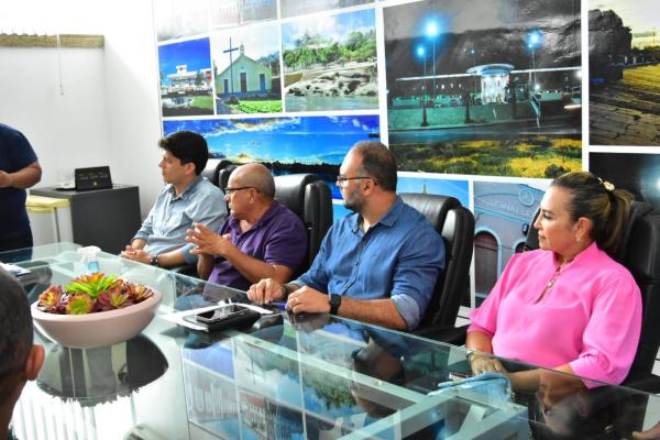 Vereadores En&eacute;ias Maia, Ant&ocirc;nio Jos&eacute;, Joab Curvina e Daguia.(Imagem:CMF)