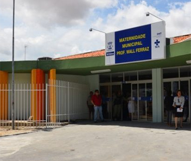 Bebês em UTI são transferidas após dano em gerador da maternidade do Dirceu