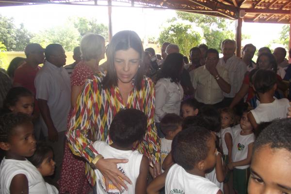Roseana Sarney &eacute; recebida com festa em Bar&atilde;o de Graja&uacute;.(Imagem:FlorianoNews)