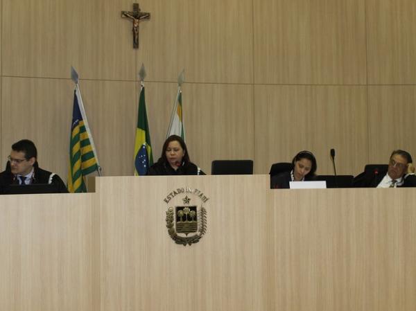 Liminar do TCE suspende construção de cemitérios em Pimenteiras no PI