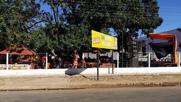 Proprietário de casa de show em Floriano tem carro e dinheiro roubados