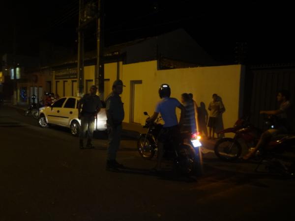 Pol&iacute;cia Militar e DETRAN realizaram Blitz em Floriano.(Imagem:FlorianoNews)