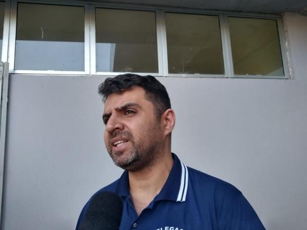 Delegado Dan&uacute;bio revelou detalhes do depoimento do adolescente.(Imagem:Rafaela Leal/G1 PI)