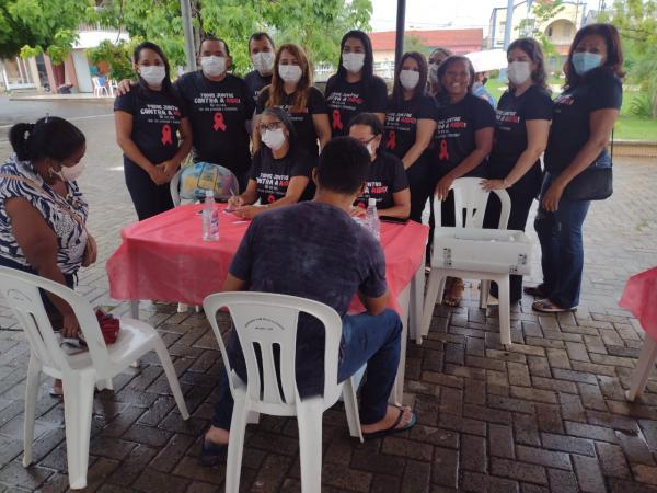 CTA de Floriano realiza ação no Dia Mundial de Combate à AIDS