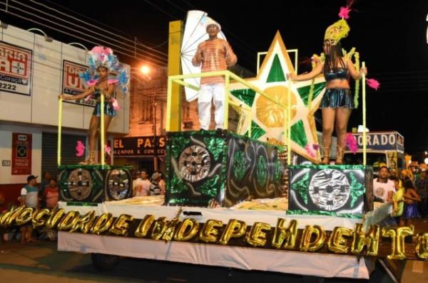 Mocidade Independente vence o desfile das escolas de samba em Floriano