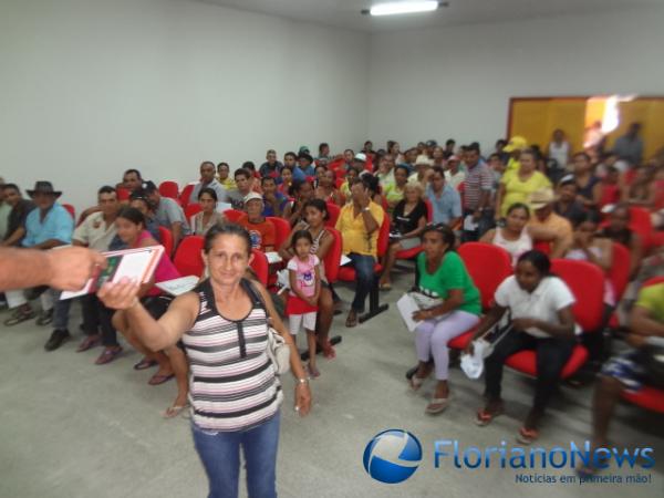 Fam&iacute;lias s&atilde;o beneficiadas com Agroamigo em Bar&atilde;o de Graja&uacute;.(Imagem:FN)