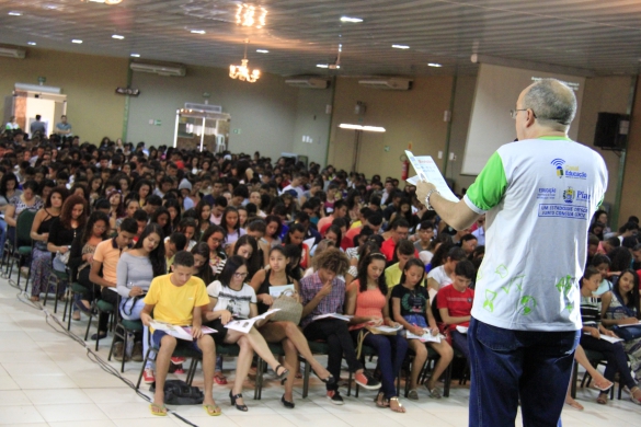 Mais de 2 mil estudantes participaram da 1ª revisão do Enem no Piauí