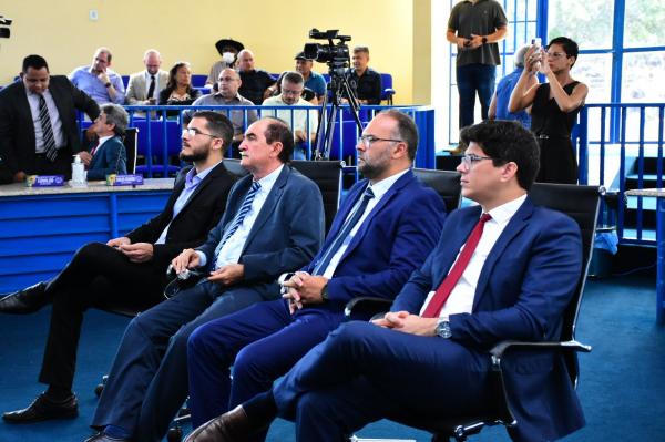  C&acirc;mara de Floriano abre o Ano Legislativo 2024 com mensagem do prefeito municipal(Imagem:CMF)