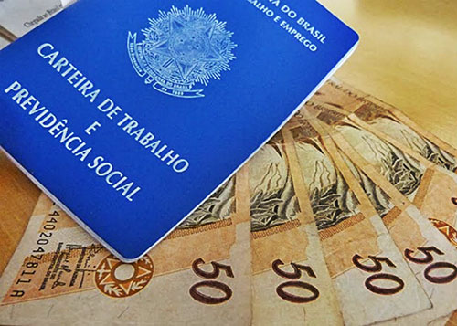 Orçamento prevê salário mínimo de R$ 945,80 no próximo ano