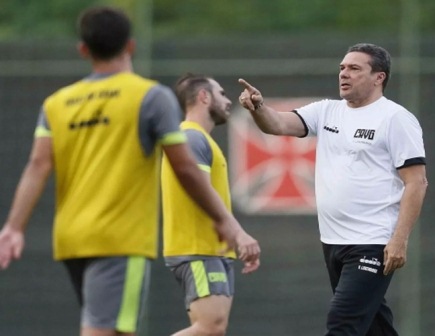 "Nunca trabalhei em um grupo igual a esse", diz Luxemburgo sobre Vasco