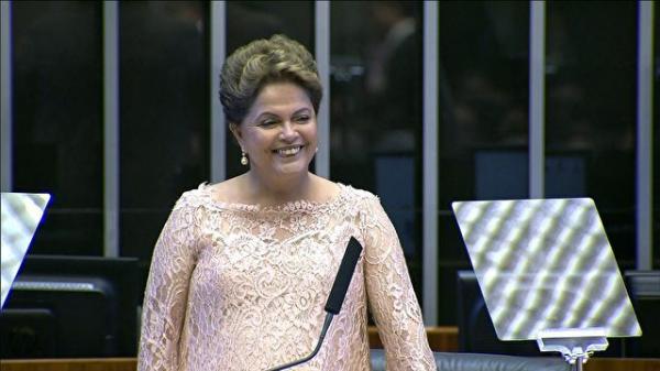 Ela anunciou o lema do segundo mandato: 'Brasil, p&aacute;tria educadora'.(Imagem:Globo.com)