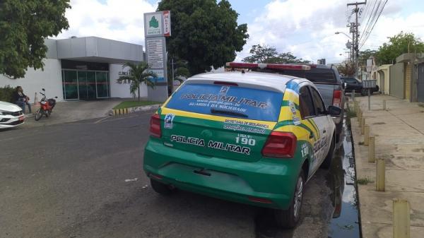 PM faz buscas por assaltantes dentro de maternidade particular em Teresina