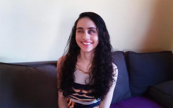 Aluna com deficiência visual, campeã na redação, cita o filme Coringa e lutou por sala de aula
